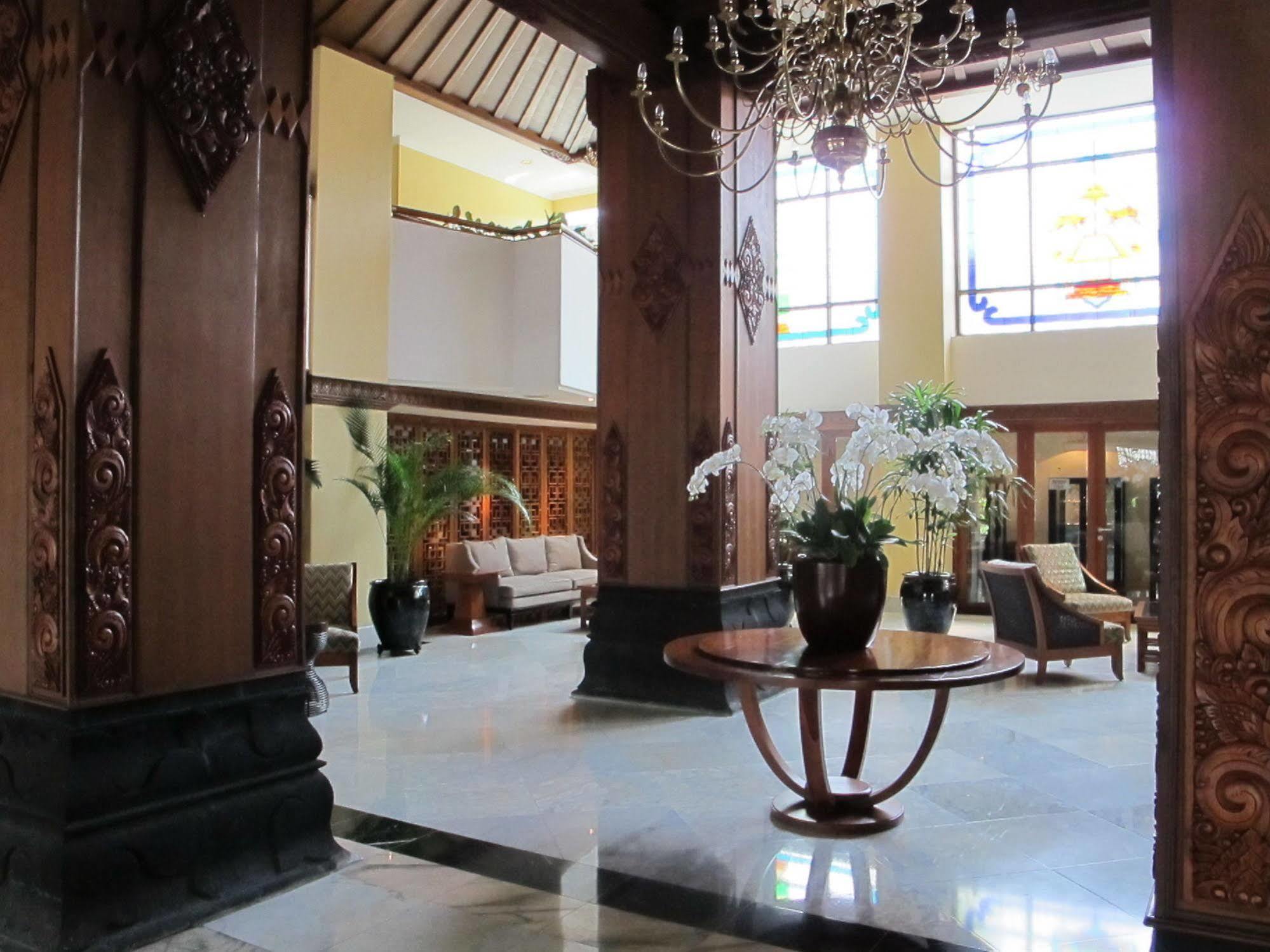 Hotel Mutiara Malioboro Yogyakarta Luaran gambar