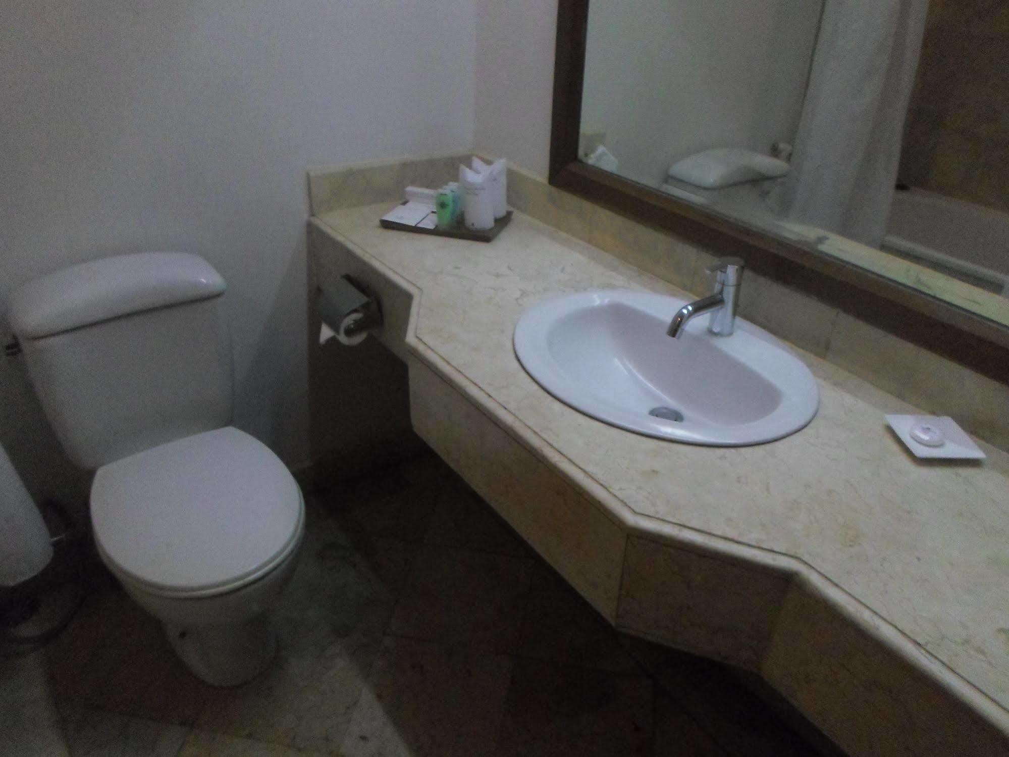 Hotel Mutiara Malioboro Yogyakarta Luaran gambar